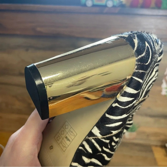 Dolce Vita Nimbus Calf Hair Bootie Black White Women Sz 8 gold heel - Picture 7 of 11